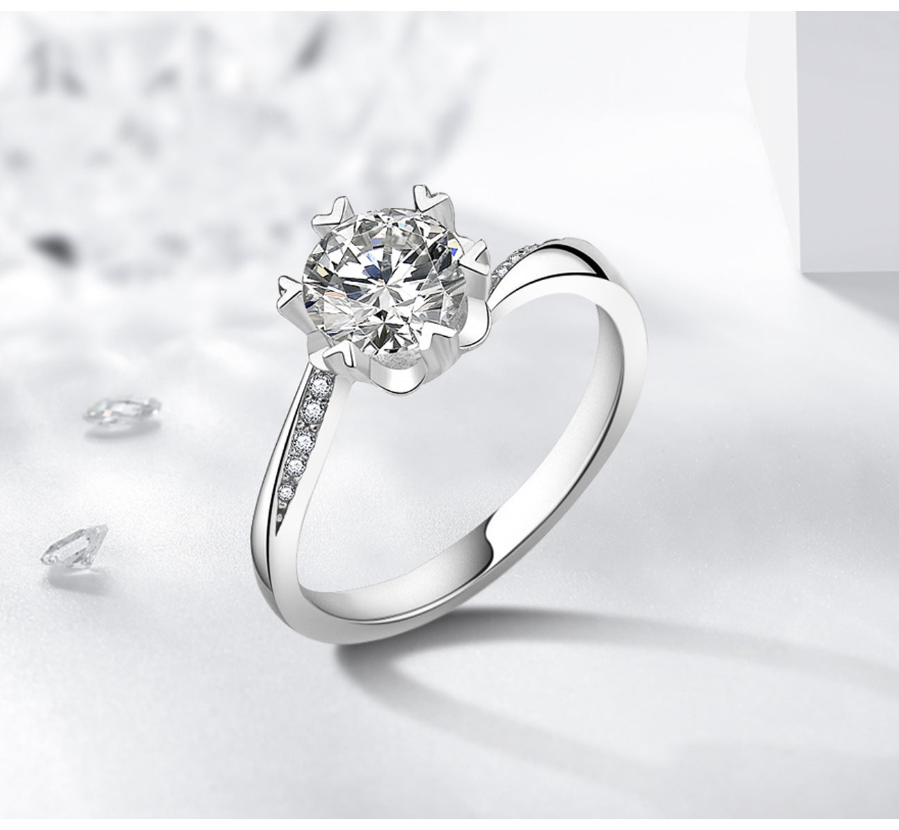 Silver solitaire jewelry