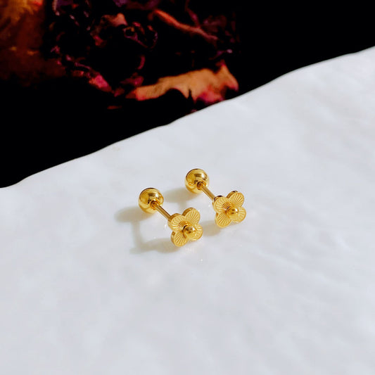 Delicate floral stud Earrings