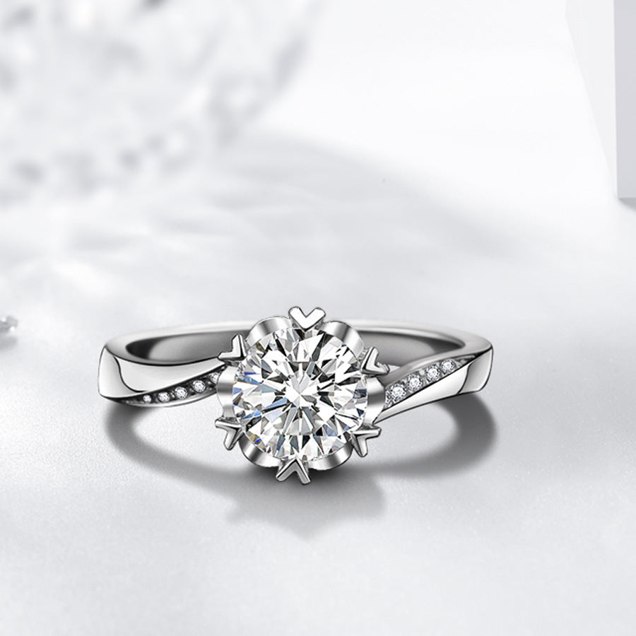 Silver solitaire jewelry