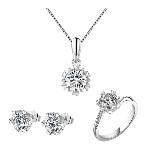 Silver solitaire jewelry