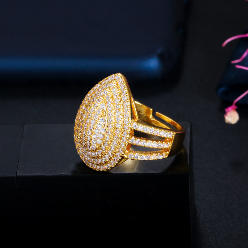 Tear drop gold Ring