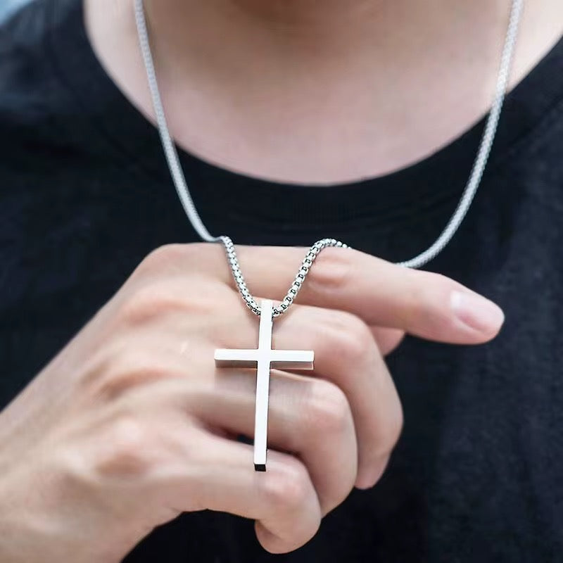 Cross pendant Necklace