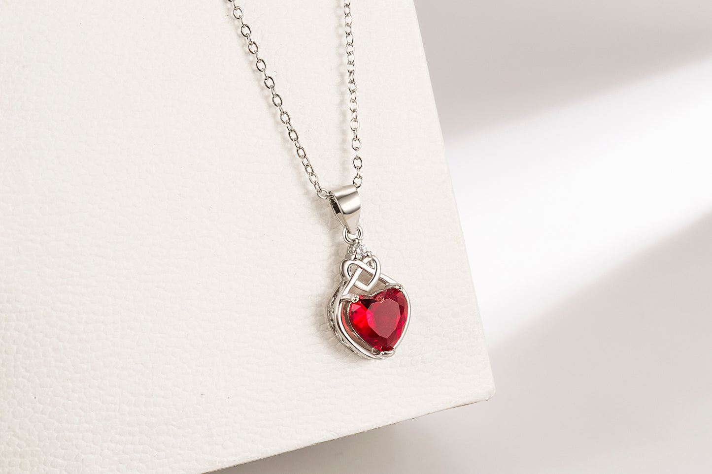 Red Heart jewelry set
